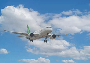 施奈仕祝賀國產大飛機C919首飛成功