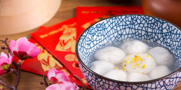 施奈仕祝大家元宵節快樂，團團圓圓