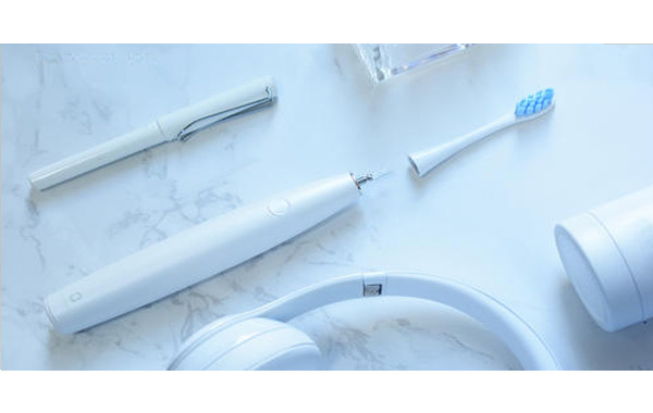 小小的電動牙刷可以使用到哪些電子工業膠粘劑呢.jpg