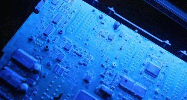 UV膠,UV固化膠,UV三防膠,紫外線固化膠,UV膠生產廠家.gif